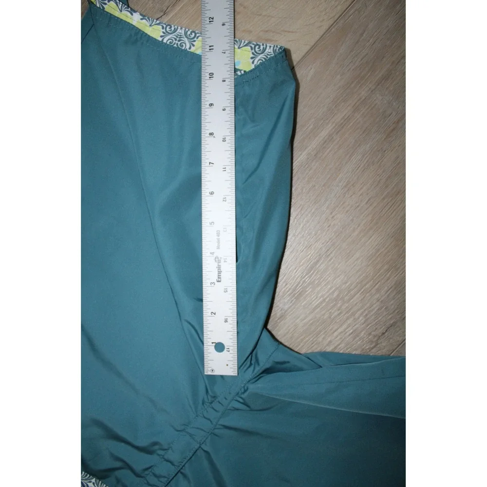 Carve Designs Womens Reversible Board Shorts Teal Floral Damask Size 16